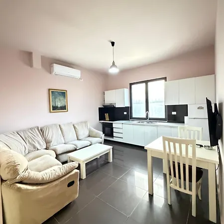 Apartment The Sunset Free Parking 100m From New Bazaar *